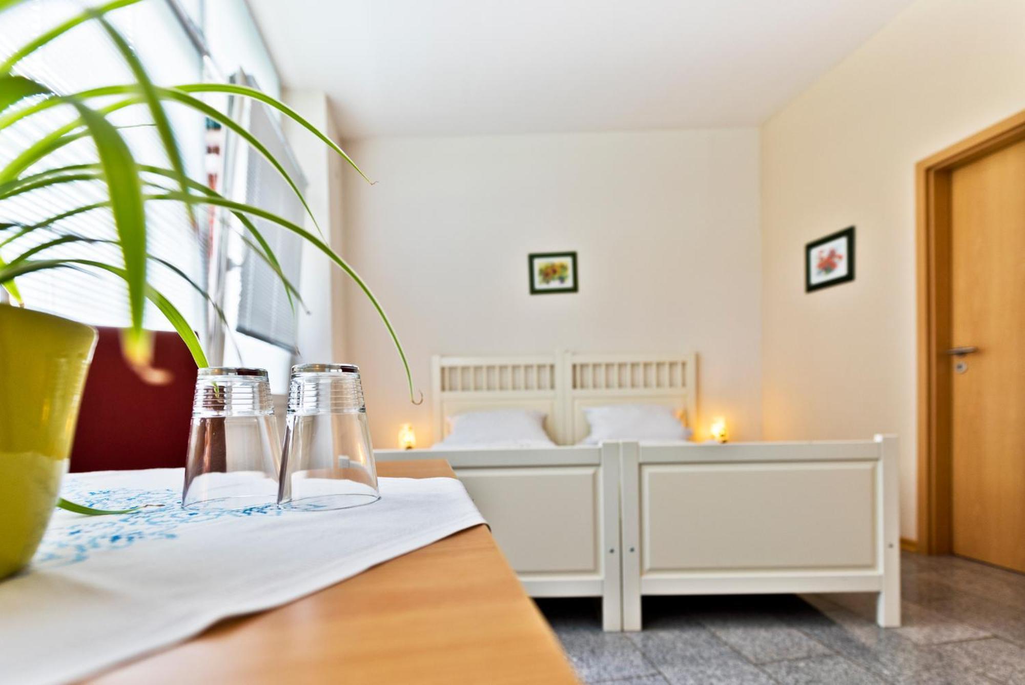 Pension Alte Feuerwehr ชุททอร์ฟ ภายนอก รูปภาพ